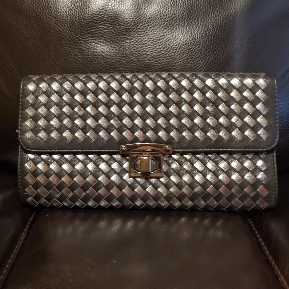 Black and silver clutch | Very good condition - Picture 1 of 6